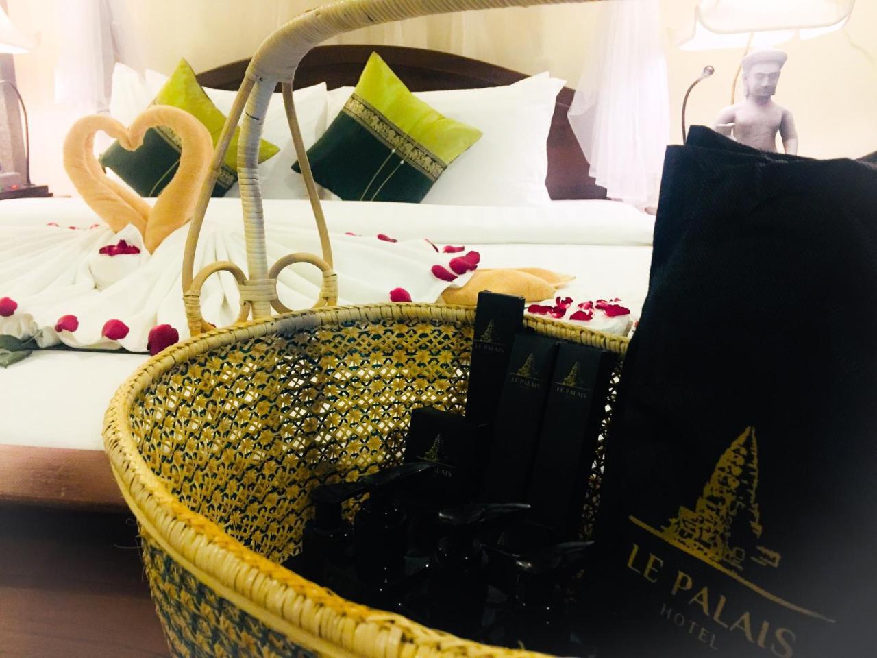 Le Palais Hotel Hatrin Kültér fotó